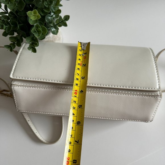 Mango - Vegan Leather Crossbody Bag - Picture 10 of 10